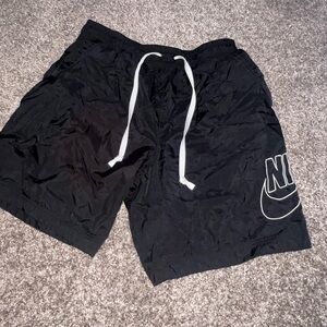 Nike causual/swim shorts size large black